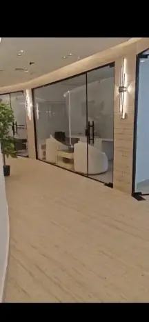 ​🏢 فرصتك التجارية في أميز المواقع!
