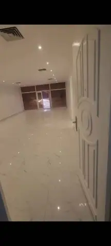للايجار شقه في سلوى واسعه