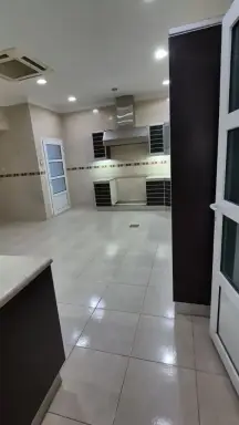 للايجار فيلا في سلوي دورين مع روف