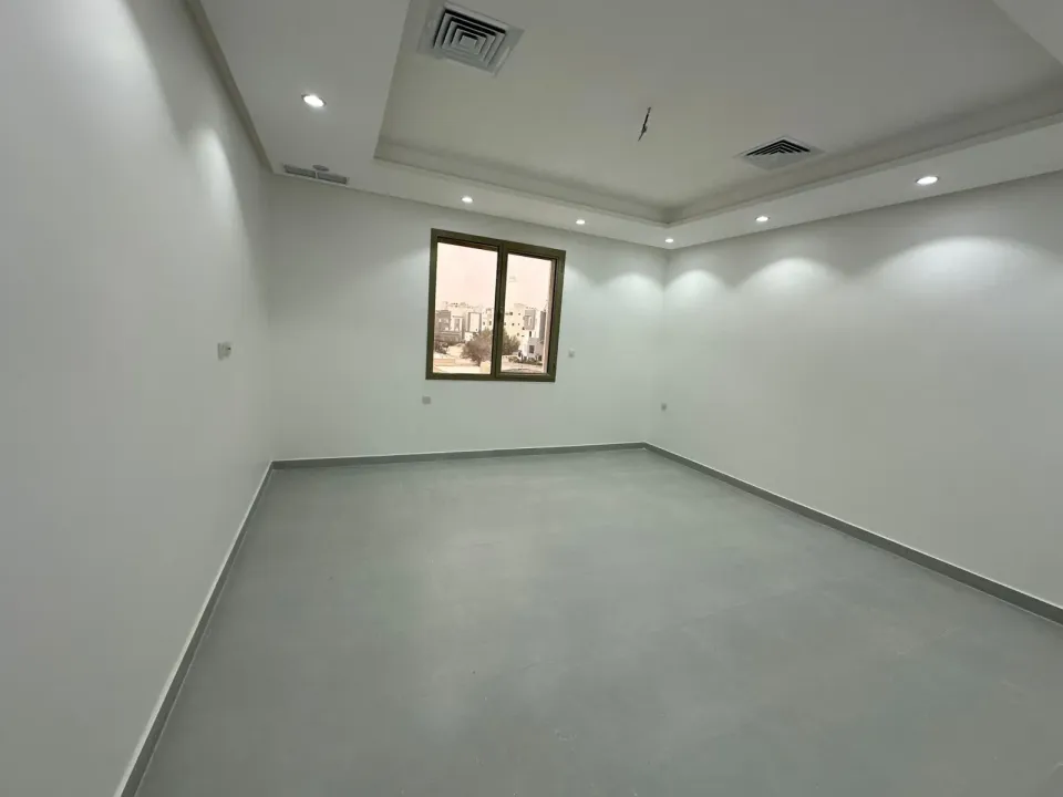 Apartment For Rent in Fnaitees