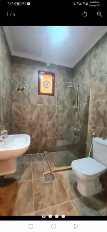 شقة فاخرة للإيجار في الصديق - تشطيب راقي وموقع مميز
