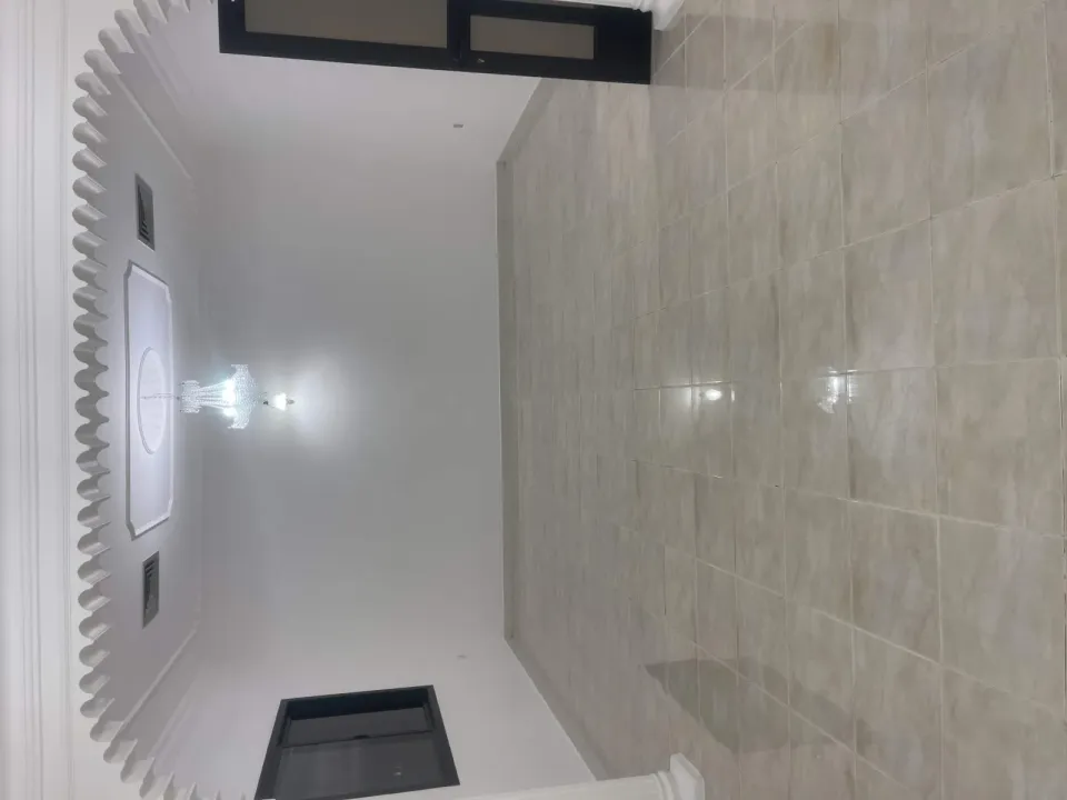 Apartment For Rent in Khaldiya