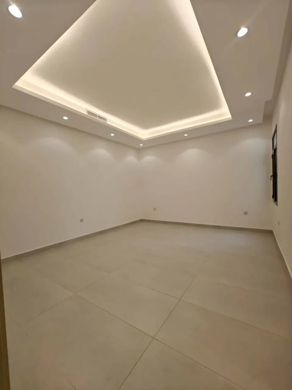 للإيجار منزل فى بيان