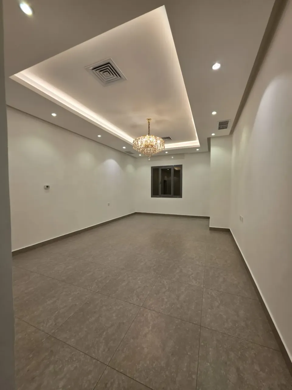 Apartment For Rent in Fnaitees