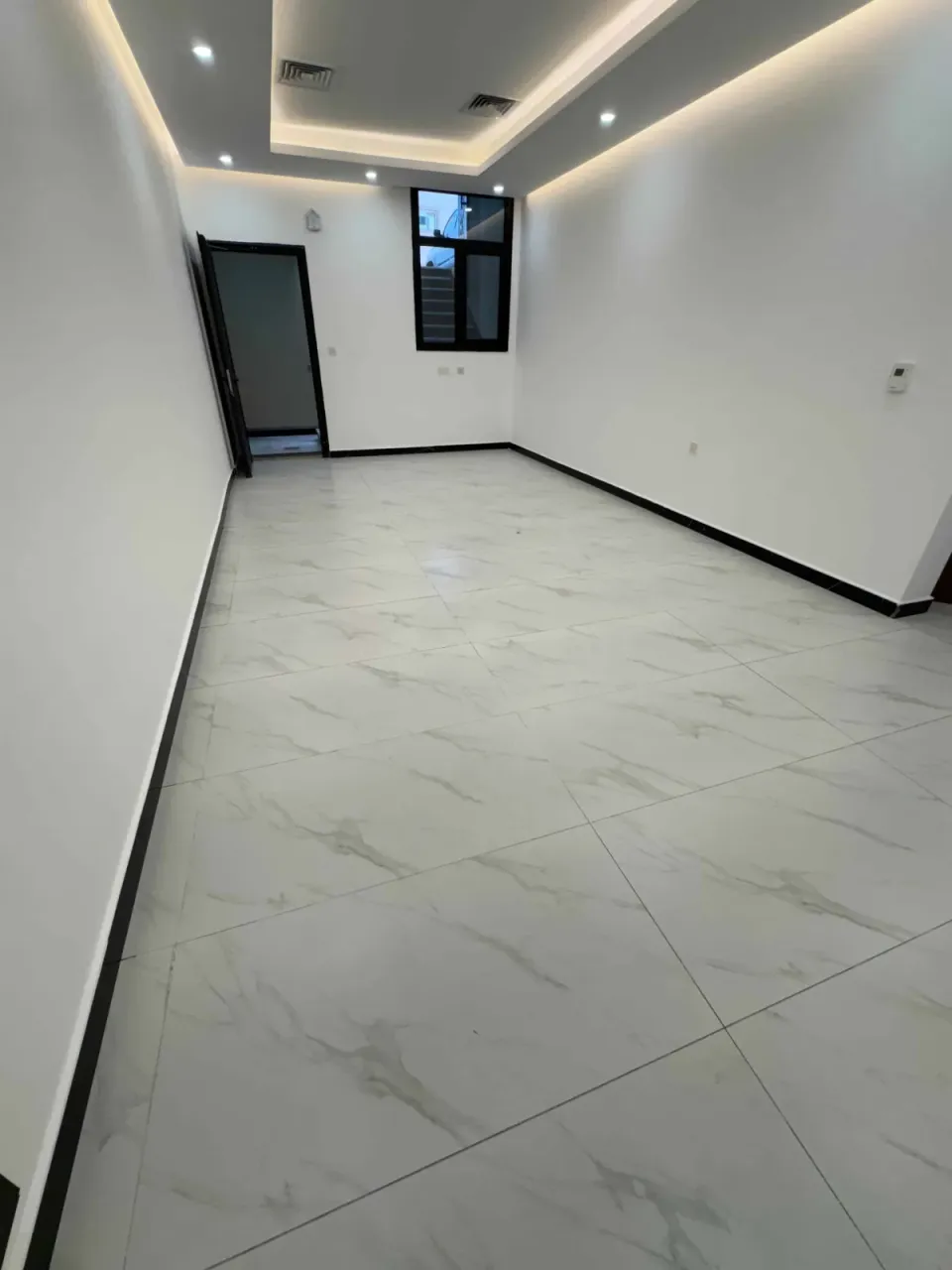 Apartment For Rent in Rumaithiya