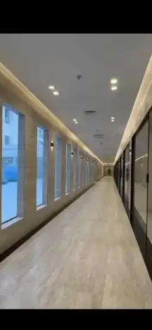 فرصة تجارية مميزة فالفروانية! 🏢 ​هل تبحث عن المقر المثالي