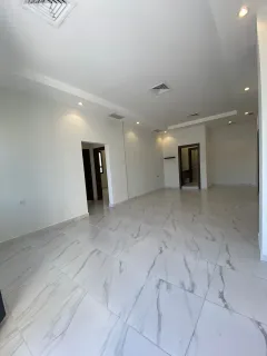 للايجار شقة ارضيه ابو الحصانيه مدخل خاص
