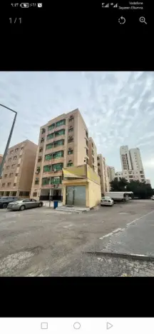 للبيع عمارة مميزة بموقع استراتيجي في منطقة الفنطاس