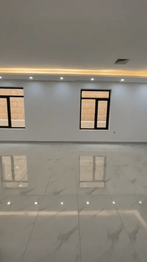 Apartment For Rent in Salmiya