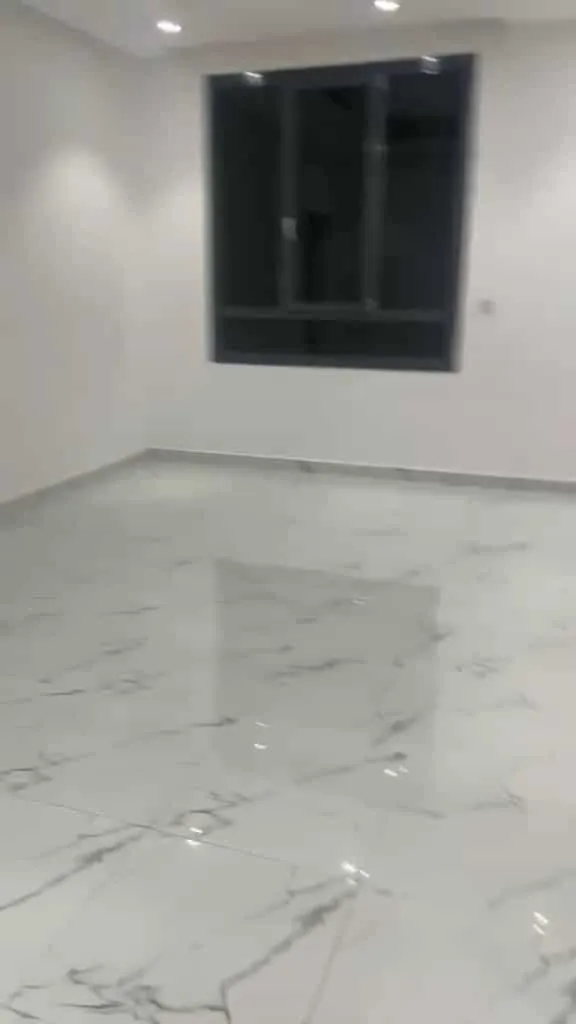 شقة للايجار في جنوب عبدالله المبارك – السور